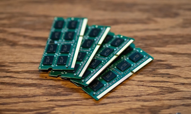 What does RAM do in a Computer